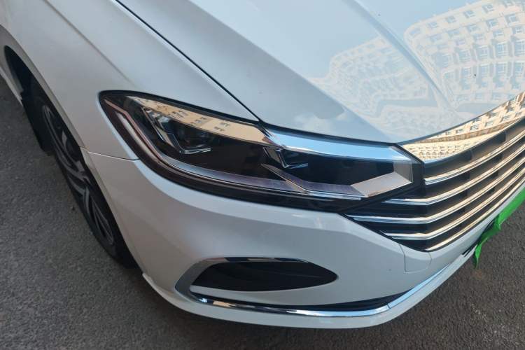 Used Volkswagen Lavida 2023 Revised Version 1.5L Automatic 5 Millionth Edition Right Front Headlight
