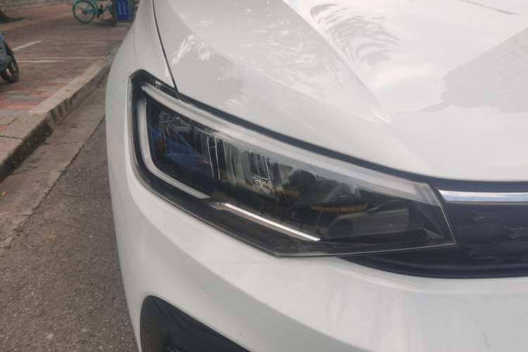 Used Volkswagen Lavida 2023 New Rui 1.5L Automatic New Yi Edition Right Front Headlight