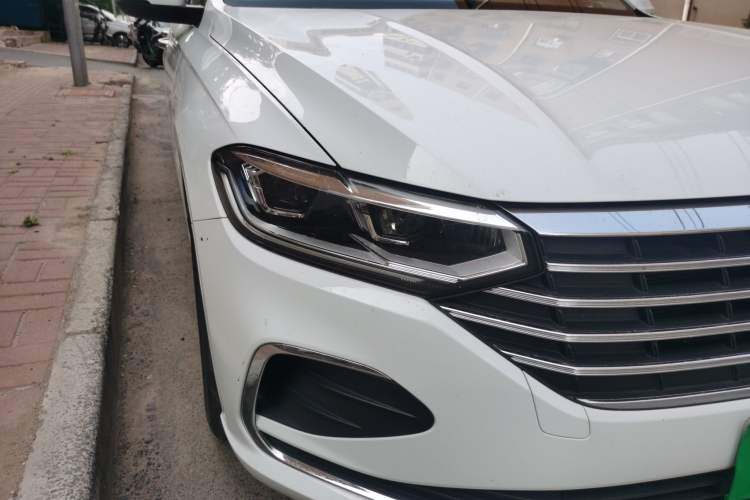 Used Volkswagen Lavida 2023 1.5L Automatic 5 Million Edition Right Front Headlight