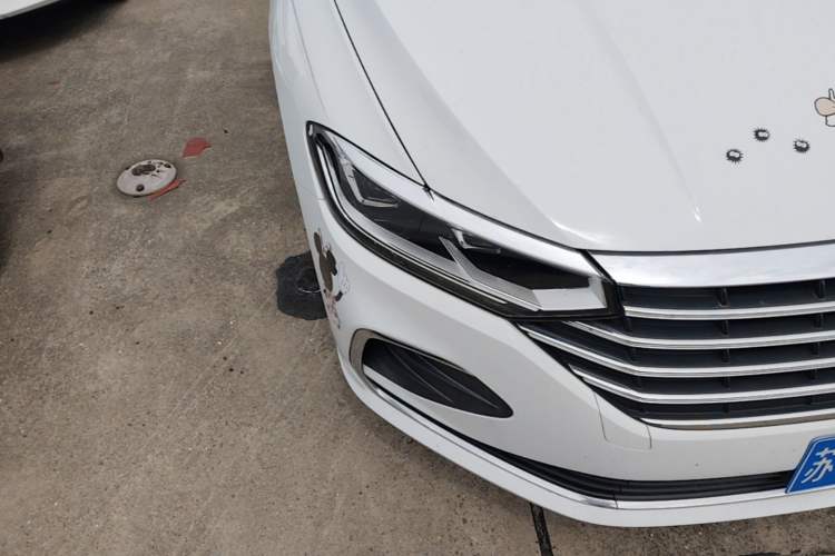 Used Volkswagen Lavida 2023 300TSI DSG Full-Comfort Edition Right Front Headlight