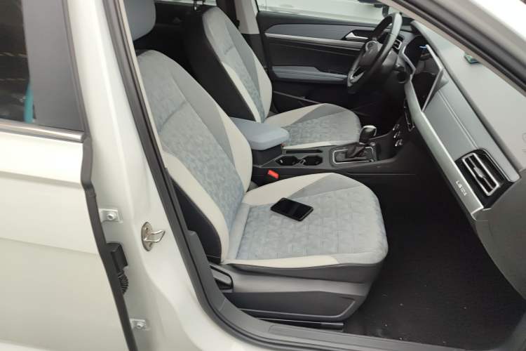Used Volkswagen Lavida 2023 280TSI DSG Full-Comfort Edition Right Front Seat