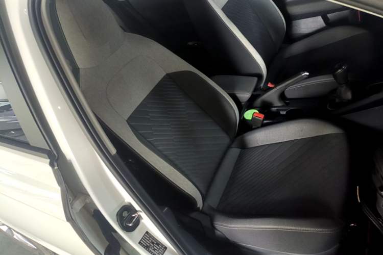 Used Volkswagen Lavida 2023 New Sharp 1.5L Manual New Comfort Edition Right Front Seat