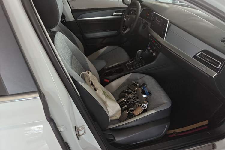 Used Volkswagen Lavida 2023 280TSI DSG Full-Comfort Edition Right Front Seat