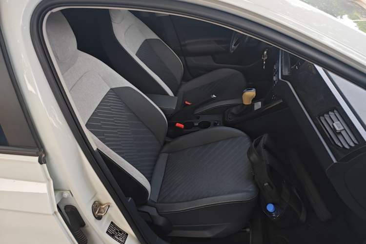Used Volkswagen Lavida 2023 New Sharp 1.5L Automatic Excellent New Edition Right Front Seat