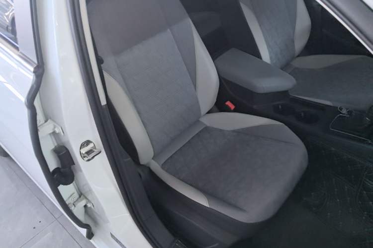 Used Volkswagen Lavida 2023 300TSI DSG Full-Comfort Edition Right Front Seat
