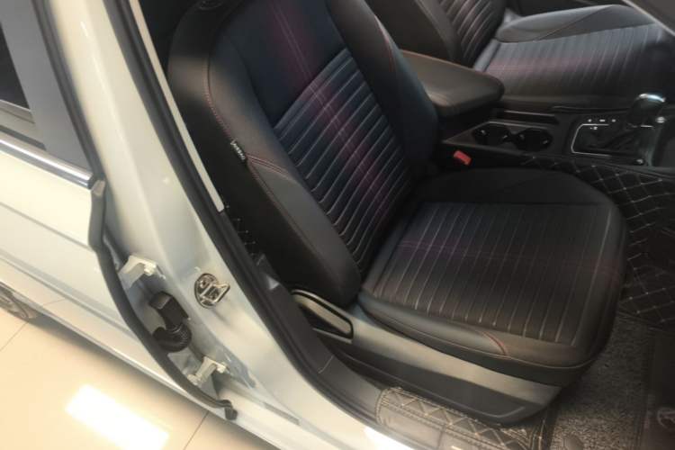 Used Volkswagen Lavida 2023 200TSI DSG Starry Full-Comfort Edition Right Front Seat