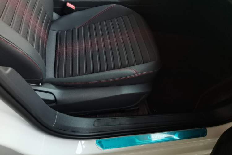 Used Volkswagen Lavida 2023 300TSI DSG Starry Full-Comfort Edition Right Front Seat