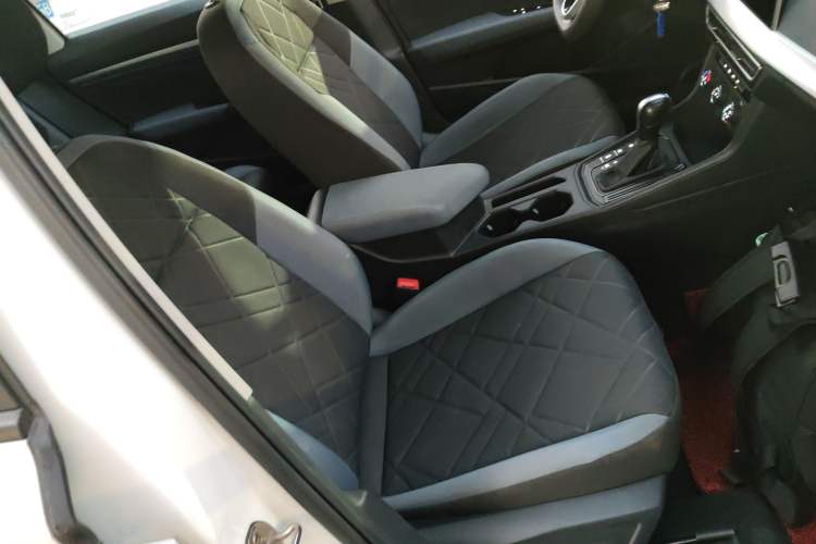 Used Volkswagen Lavida 2023 1.5L Automatic De Yi Edition Right Front Seat