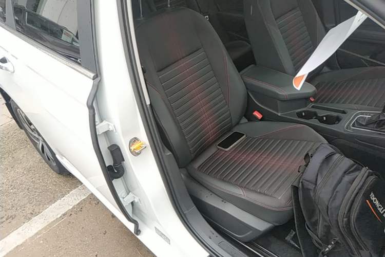 Used Volkswagen Lavida 2023 280TSI DSG Starry Sky Deluxe Edition Right Front Seat