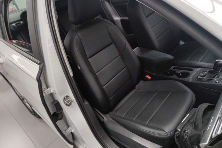 Used Volkswagen Lavida 2023 1.5L Automatic De Yi Edition Right Front Seat