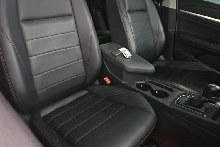 Used Volkswagen Lavida 2023 280TSI DSG Starry Sky Deluxe Edition Right Front Seat