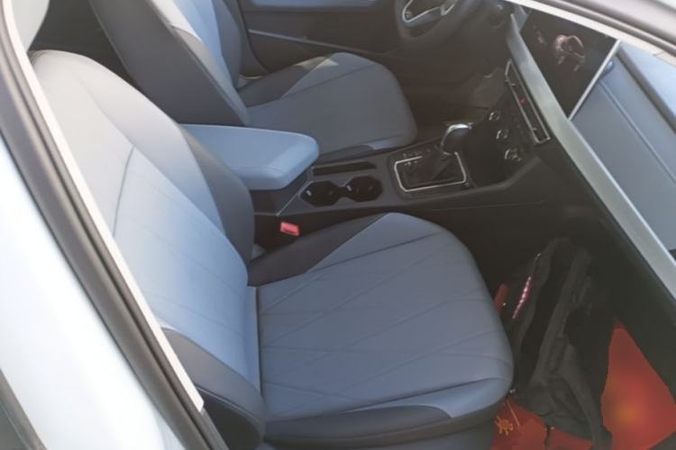 Used Volkswagen Lavida 2023 Revised Version 1.5L Automatic Starry Sky Edition – 5 Million Units Right Front Seat