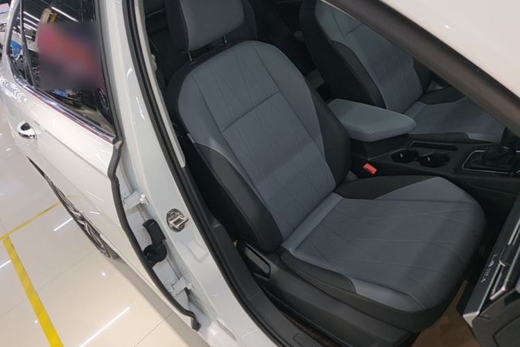 Used Volkswagen Lavida 2023 1.5L Automatic Starry Sky 5 Million Edition Right Front Seat