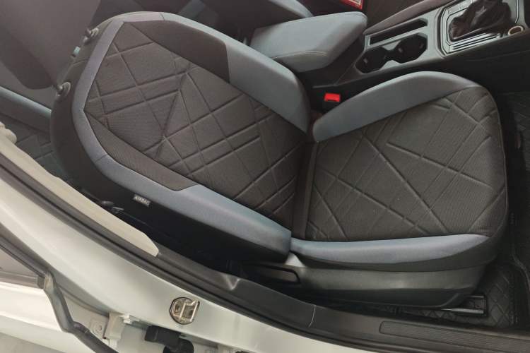 Used Volkswagen Lavida 2023 1.5L Automatic De Yi Edition Right Front Seat