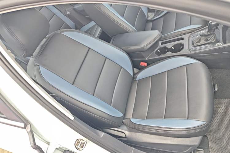 Used Volkswagen Lavida 2023 1.5L Automatic De Yi Edition Right Front Seat