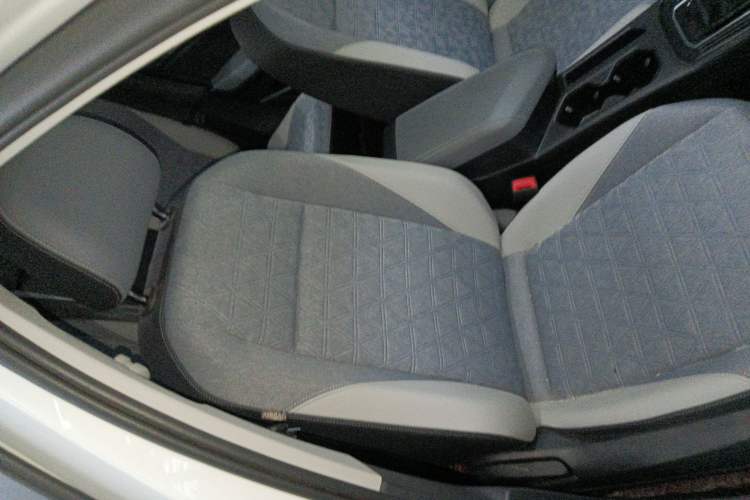 Used Volkswagen Lavida 2023 300TSI DSG Full-Comfort Edition Right Front Seat
