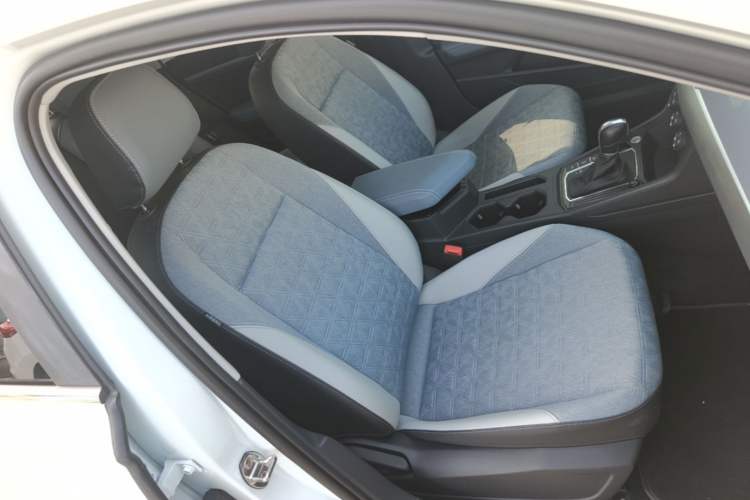 Used Volkswagen Lavida 2023 280TSI DSG Full-Comfort Edition Right Front Seat