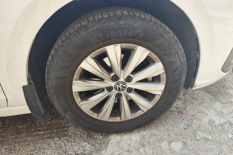 Used Volkswagen Lavida 2023 New Rui 1.5L Automatic New Yi Edition Right Front Wheel Hub
