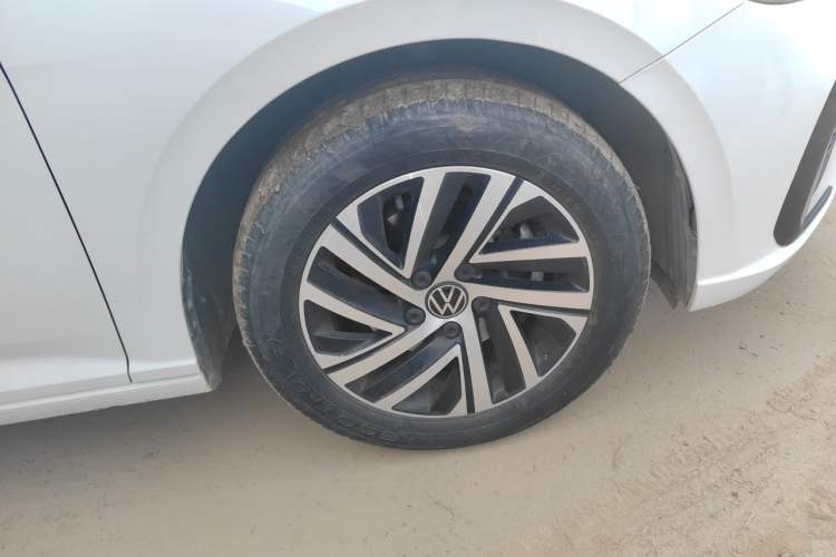 Used Volkswagen Lavida 2023 280TSI DSG Starry Sky Deluxe Edition Right Front Wheel Hub