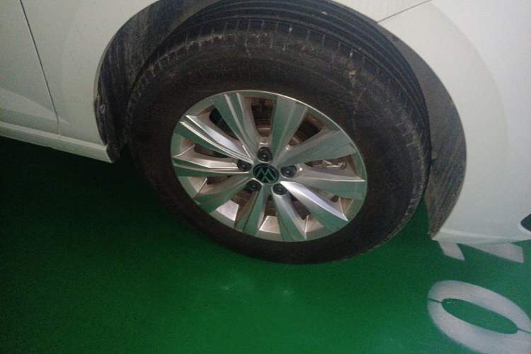 Used Volkswagen Lavida 2023 New Rui 1.5L Automatic New Yi Edition Right Front Wheel Hub