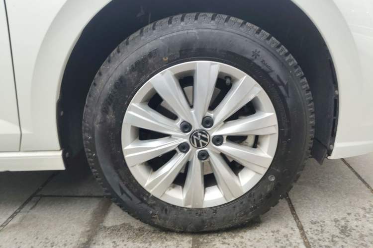 Used Volkswagen Lavida 2023 New Sharp 1.5L Automatic Excellent New Edition Right Front Wheel Hub