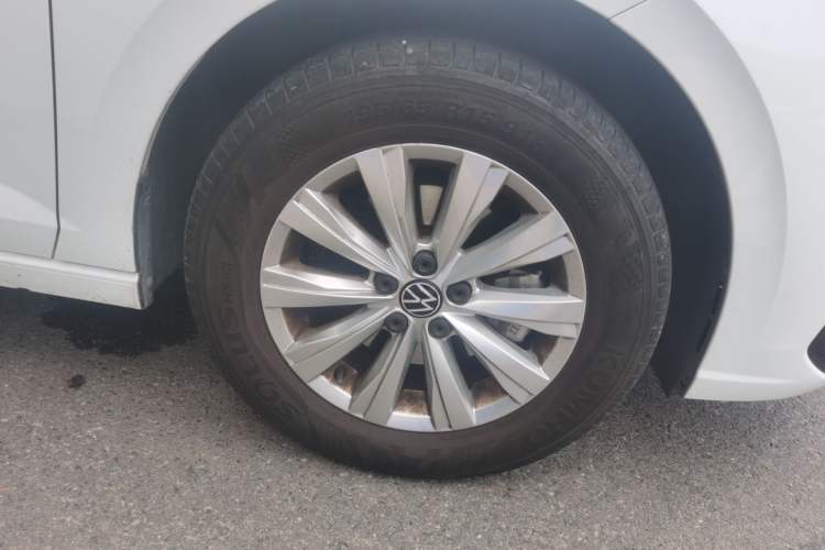 Used Volkswagen Lavida 2023 New Rui 1.5L Automatic New Yi Edition Right Front Wheel Hub