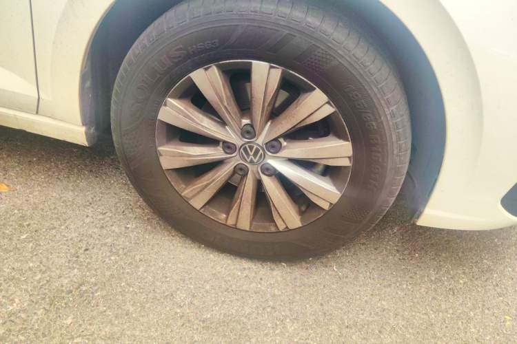 Used Volkswagen Lavida 2023 New Sharp 1.5L Automatic Excellent New Edition Right Front Wheel Hub