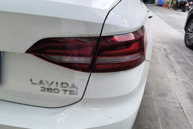 Used Volkswagen Lavida 2023 280TSI DSG Full-Comfort Edition Right Rear Taillight