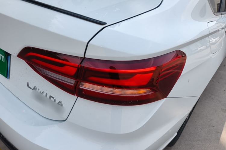 Used Volkswagen Lavida 2023 280TSI DSG Starry Sky Deluxe Edition Right Rear Taillight