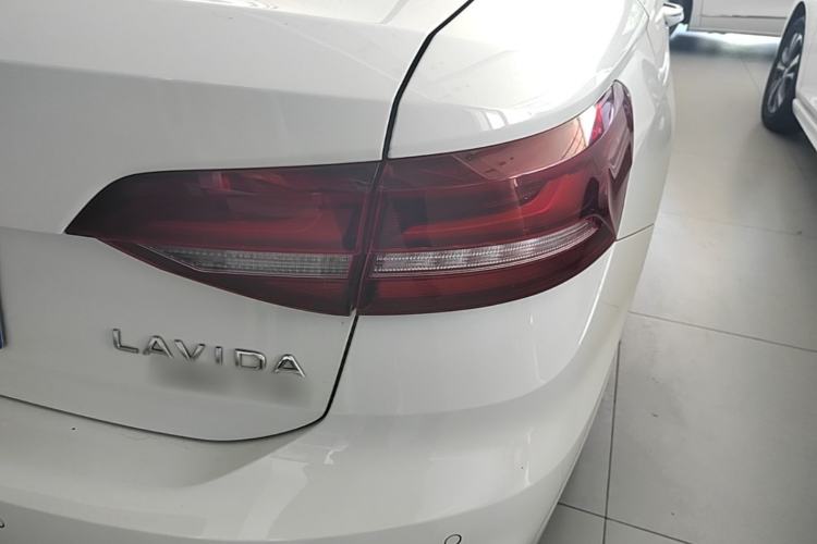 Used Volkswagen Lavida 2023 280TSI DSG Full-Comfort Edition Right Rear Taillight