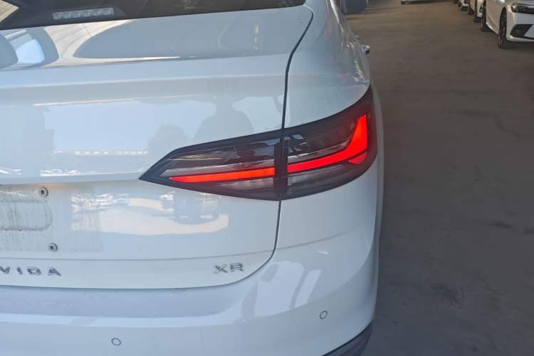 Used Volkswagen Lavida 2023 New Sharp 1.5L Automatic New Wish Edition Right Rear Taillight