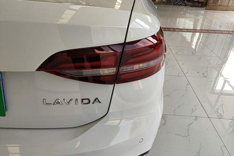 Used Volkswagen Lavida 2023 1.5L Automatic 5 Million Edition Right Rear Taillight