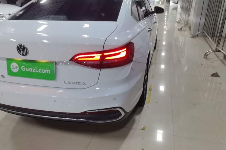 Used Volkswagen Lavida 2023 1.5L Automatic 5 Million Edition Right Rear Taillight
