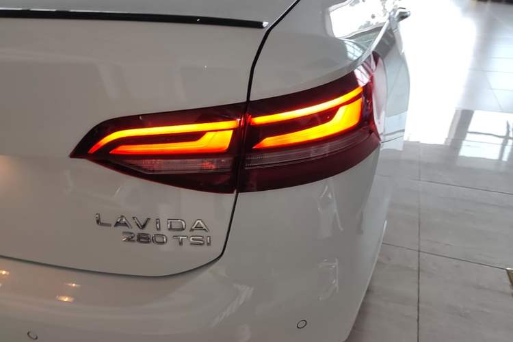 Used Volkswagen Lavida 2023 280TSI DSG Starry Sky Deluxe Edition Right Rear Taillight