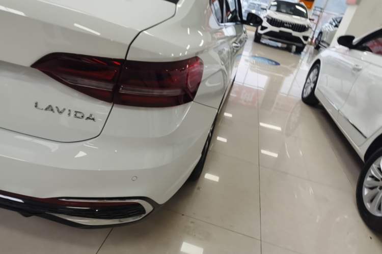 Used Volkswagen Lavida 2023 Revised Version 1.5L Automatic Starry Sky Edition – 5 Million Units Right Rear Taillight