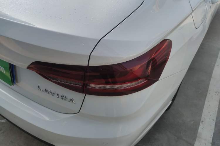 Used Volkswagen Lavida 2023 Revised 1.5L Automatic DeYi Edition Right Rear Taillight