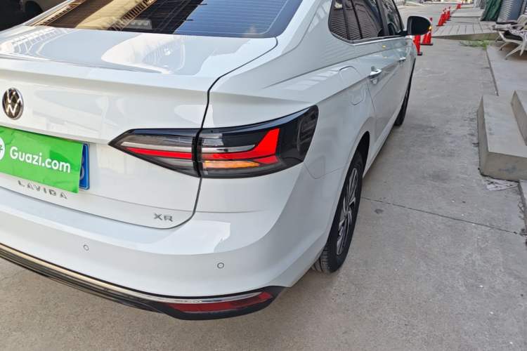 Used Volkswagen Lavida 2023 New Sharp 1.5L Automatic New Wish Edition Right Rear Taillight