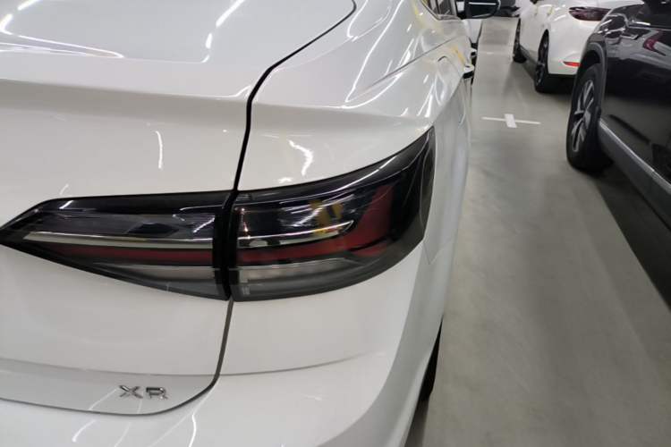 Used Volkswagen Lavida 2023 New Sharp 1.5L Automatic New Wish Edition Right Rear Taillight