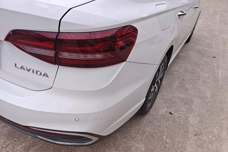 Used Volkswagen Lavida 2023 1.5L Automatic 5 Million Edition Right Rear Taillight
