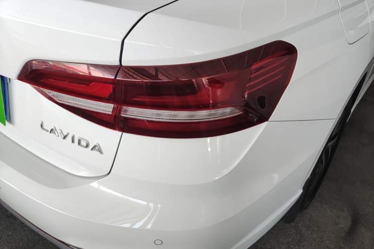 Used Volkswagen Lavida 2023 1.5L Automatic 5 Million Edition Right Rear Taillight