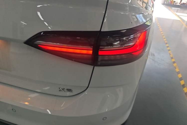 Used Volkswagen Lavida 2023 New Sharp 1.5L Automatic New Wish Edition Right Rear Taillight