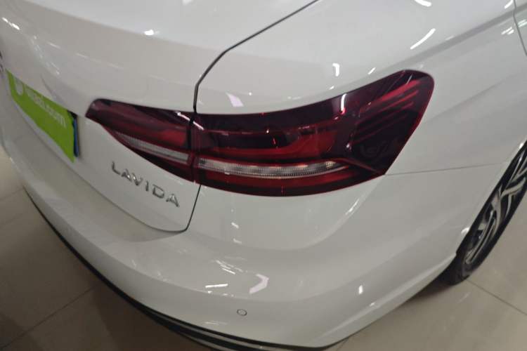 Used Volkswagen Lavida 2023 1.5L Automatic 5 Million Edition Right Rear Taillight