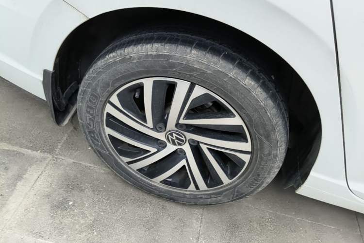 Used Volkswagen Lavida 2023 280TSI DSG Full-Comfort Edition Right Rear Wheel Hub