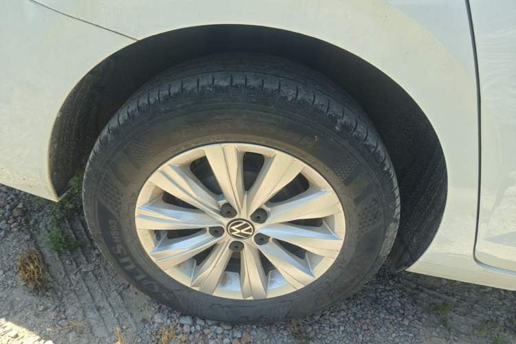Used Volkswagen Lavida 2023 New Rui 1.5L Automatic New Yi Edition Right Rear Wheel Hub