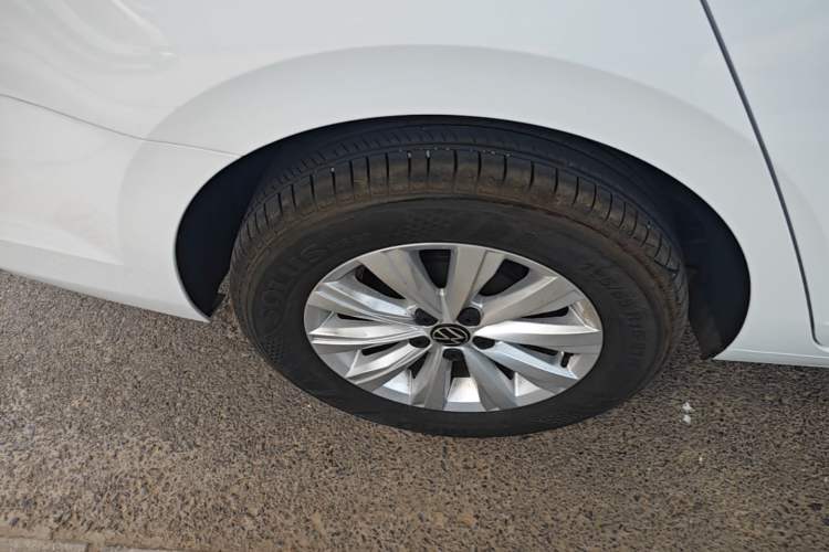 Used Volkswagen Lavida 2023 New Sharp 1.5L Automatic Excellent New Edition Right Rear Wheel Hub
