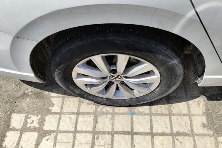 Used Volkswagen Lavida 2023 Revised 1.5L Automatic DeYi Edition Right Rear Wheel Hub