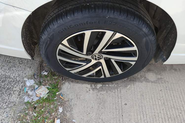 Used Volkswagen Lavida 2023 280TSI DSG Full-Comfort Edition Right Rear Wheel Hub