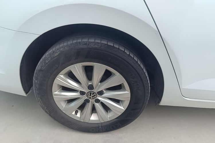 Used Volkswagen Lavida 2023 New Rui 1.5L Automatic New Yi Edition Right Rear Wheel Hub