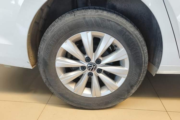 Used Volkswagen Lavida 2023 New Sharp 1.5L Automatic Excellent New Edition Right Rear Wheel Hub