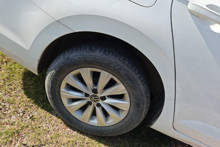 Used Volkswagen Lavida 2023 New Rui 1.5L Automatic New Yi Edition Right Rear Wheel Hub